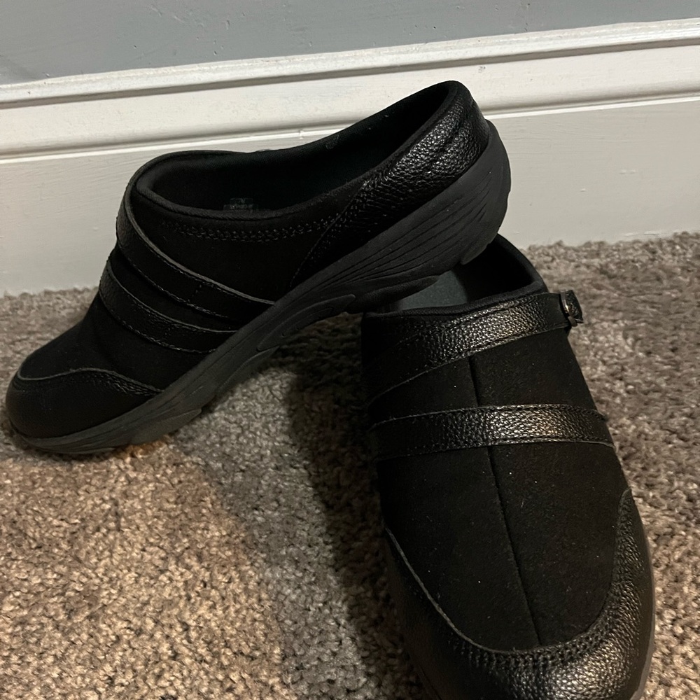 Easy Spirit Equinox Black Mules round toe buckle strap accents Size 7